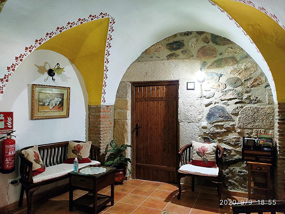 Hostal La Casa del Marqués Logrosán Exterior foto